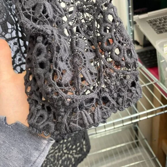 Gretchen Scott Women's Black Dark Floral Lace Fall Tunic Top Size M Boho Goth - Picture 7 of 10